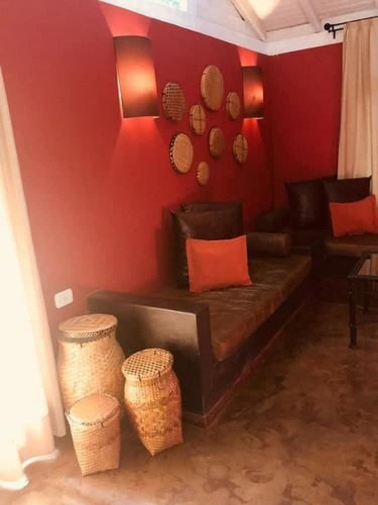 Raices Amambai Lodges Puerto Iguazú Kültér fotó